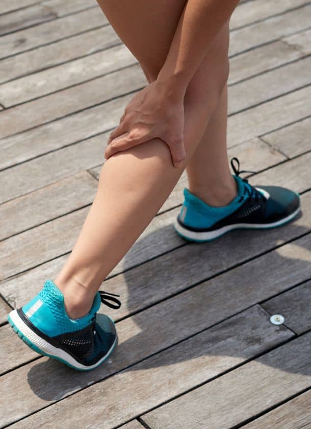 athlete calf strain while running